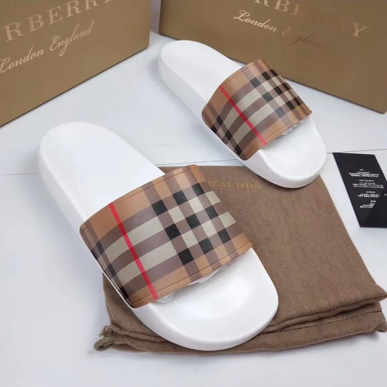 Burberry Shoe 